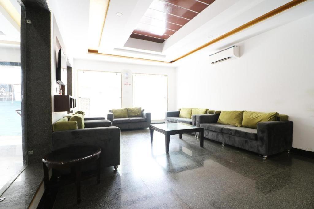 Hotel Peridot Near Igi Delhi Airport New Delhi Exterior photo