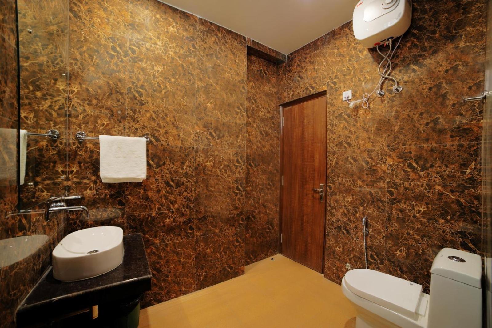 Hotel Peridot Near Igi Delhi Airport New Delhi Exterior photo
